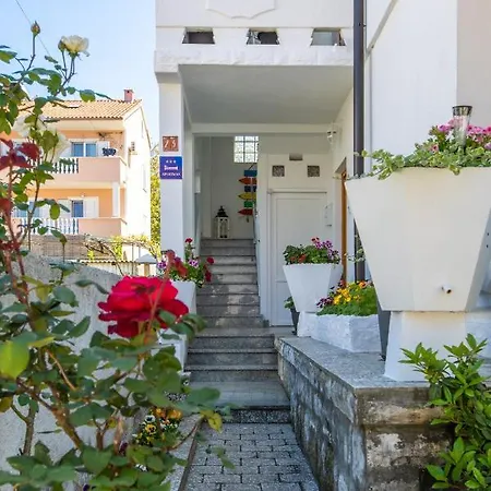 The Rooftop Apartmán Punat