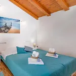 The Rooftop Apartman